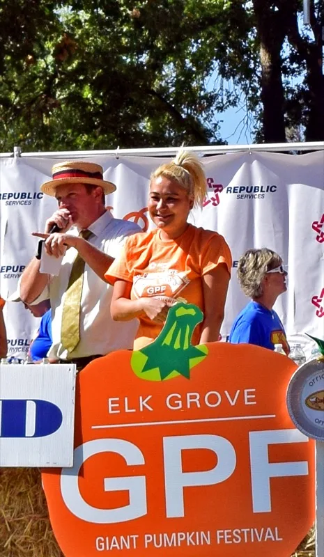 Miki Sudo at the 2015 Pumpkin Festival Competitive Eating event